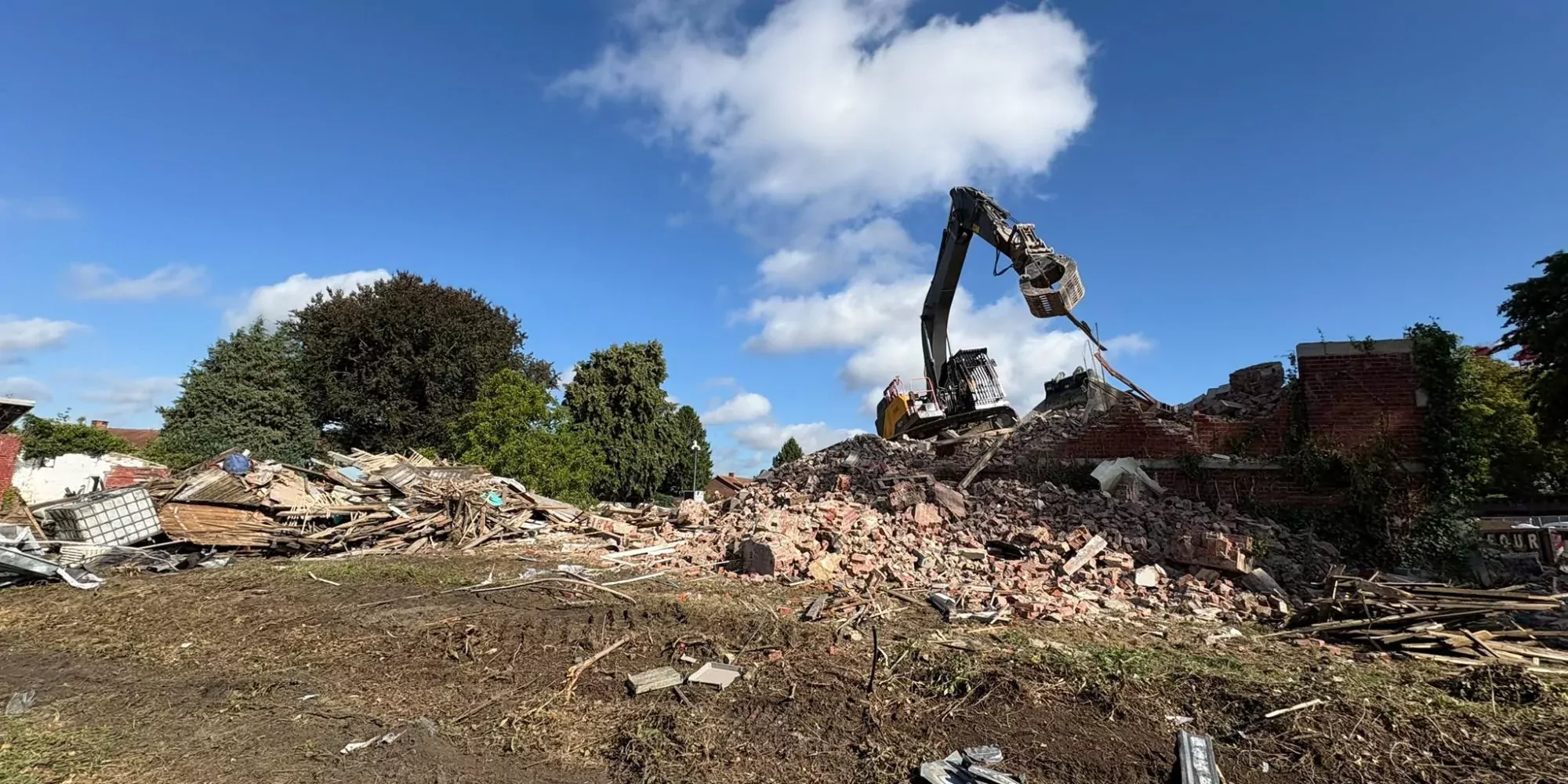 Tournai — Démolition et tri de 3 maisons